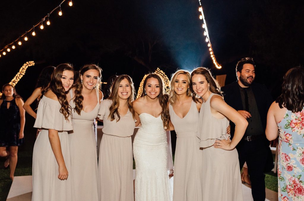 bride with her friends 
